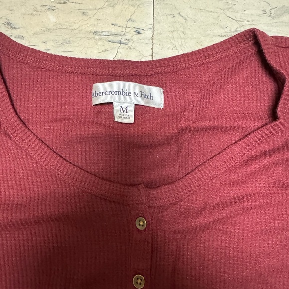 Abercrombie& Fitch Burgundy long sleeve top - Picture 2 of 2